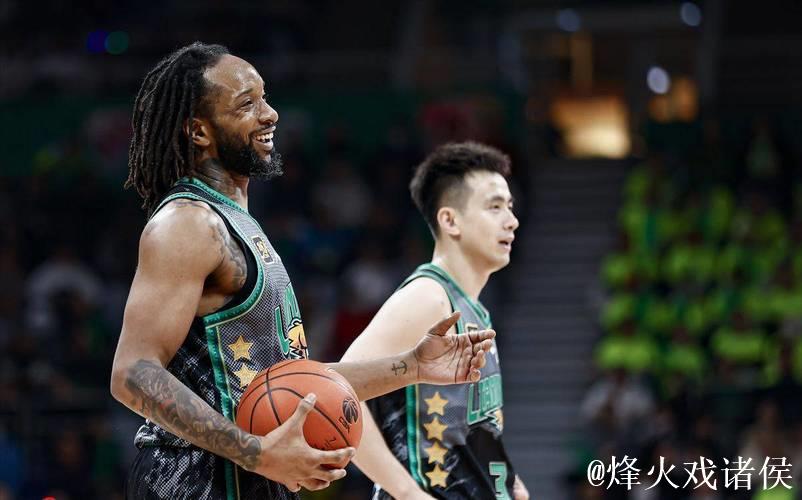 威尔斯复仇旧主!辽篮三招制胜广厦,张陈双双得分上双助16分大胜 威尔斯复仇旧主!辽篮三招制胜广厦,张陈双双得分上双助16分大胜